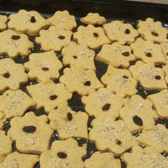 Cookies with raisin A picture of Cookies with raisin.