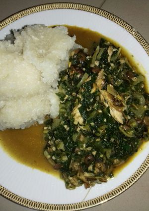 A picture of Fresh okra with fish...as e dey hot.