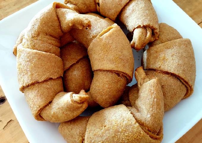 Cornetti Vegan alla crema d'arachidi