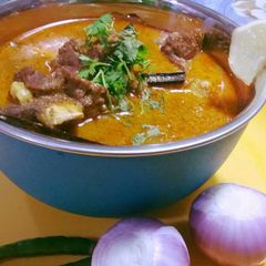 A picture of Mutton curry.
