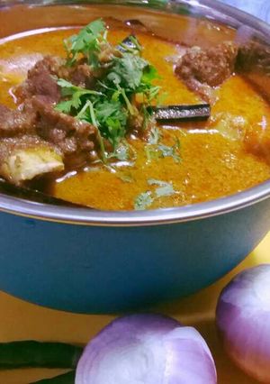 A picture of Mutton curry.