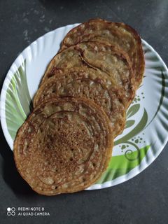 गेहूं के आटे का मालपुआ (Gehu ke aate ka malpua recipe in Hindi) रेसिपी मुख्य फोटो