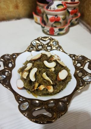 हलवा दुधी भोपळ्ाचा (dudhi bhoplyacha halwa recipe in marathi) रेसिपी चे मुख्य फोटो 