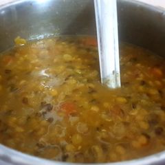 A picture of Kali chana Dal.