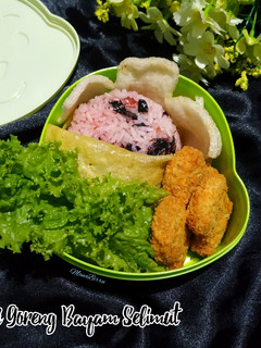 Foto resep Nasi Goreng Bayam Merah Selimut