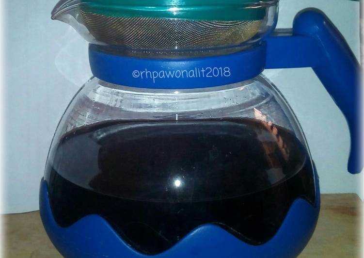 Cold Brew (Kopi Seduh Dingin)