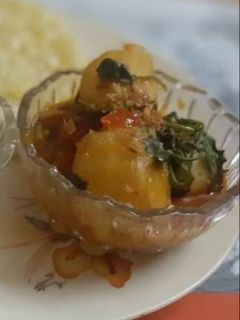 নিরামিষ আলুর দম (niramish aloor dum recipe in Bengali) রেসিপির প্রধান ছবি