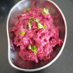 A picture of Beetroot raita.