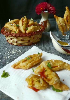 পটেটো ক্যান্ডি (potato candy recipe in Bengali) রেসিপির প্রধান ছবি