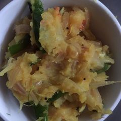 A picture of Aloo masala.