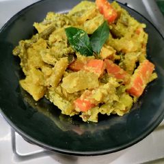 A picture of Aviyal Sadya/Curry.