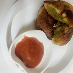 A picture of Bread roll.