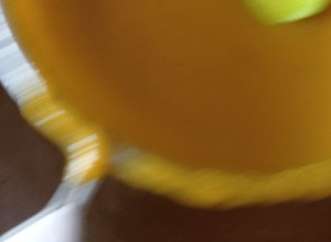 Una foto de Crema de zanahorias y zapallito italiano con cúrcuma