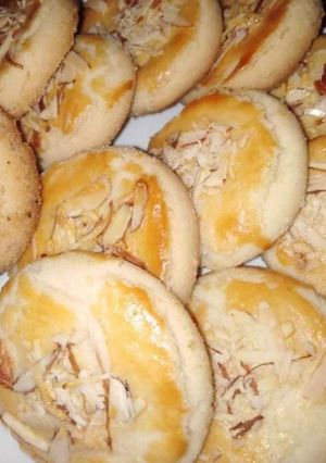 A picture of Naan khatai.