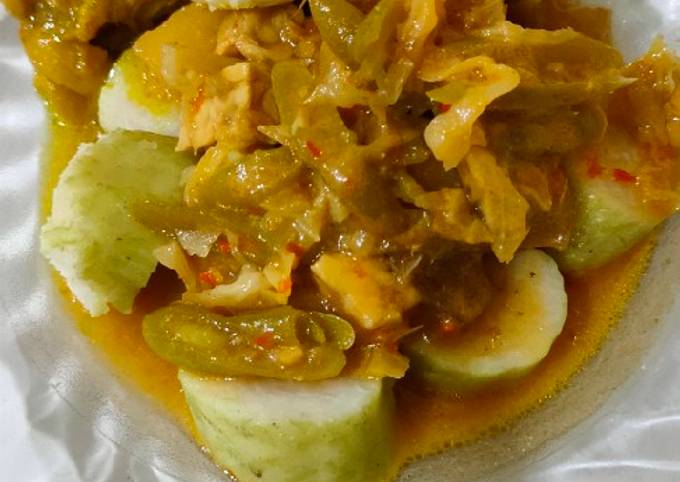 Lontong sayur