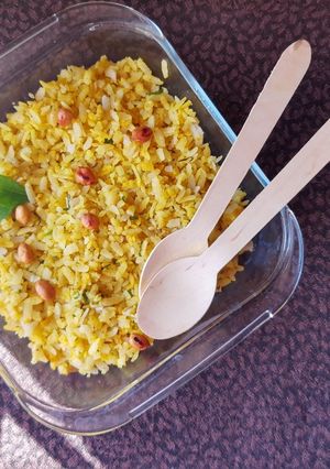 भाप में बने पोहे (Bhaap me bane Pohe recipe in Hindi) रेसिपी मुख्य फोटो