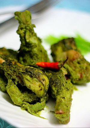 A picture of Green Chicken Tikka.