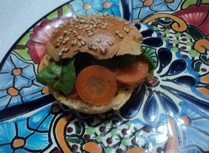 Una foto de Mini cemitas de verduras encurtidas y frijol mamá Tere