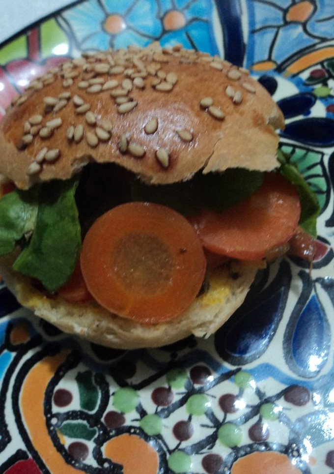 Una foto de Mini cemitas de verduras encurtidas y frijol mamá Tere