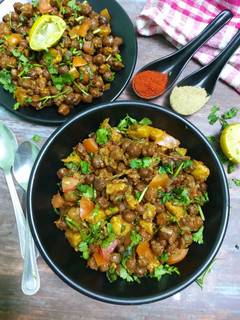 काला चना चाट (kala chana chat recipe in Hindi) रेसिपी मुख्य फोटो