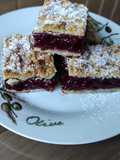 Reszelt meggyes pite