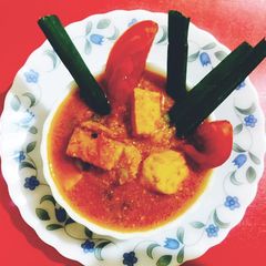 A picture of Peas Paneer in khuskhus cashews.