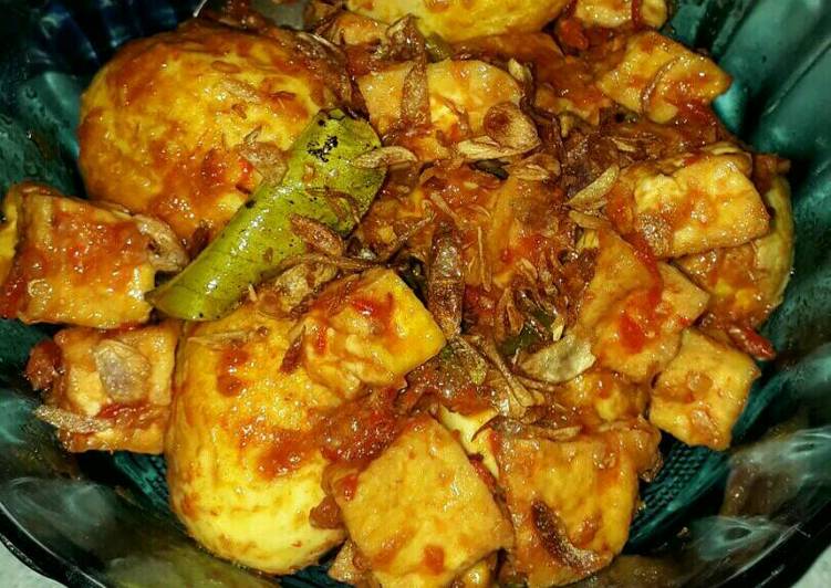 Tahu telor balado