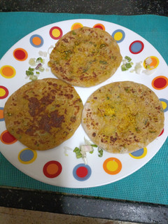 A picture of Moong Dal & Spring Onion Paratha (Dal Paratha).