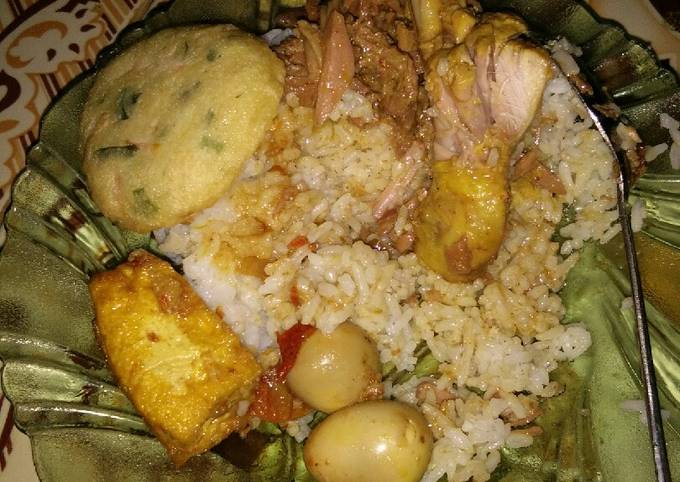 Resep: Nasi sayur nangka,balado puyuh tahu Yang Sederhana