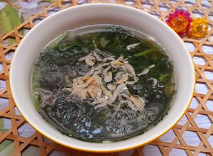 Hình của món Canh rau tần ô nấu con ruốc.