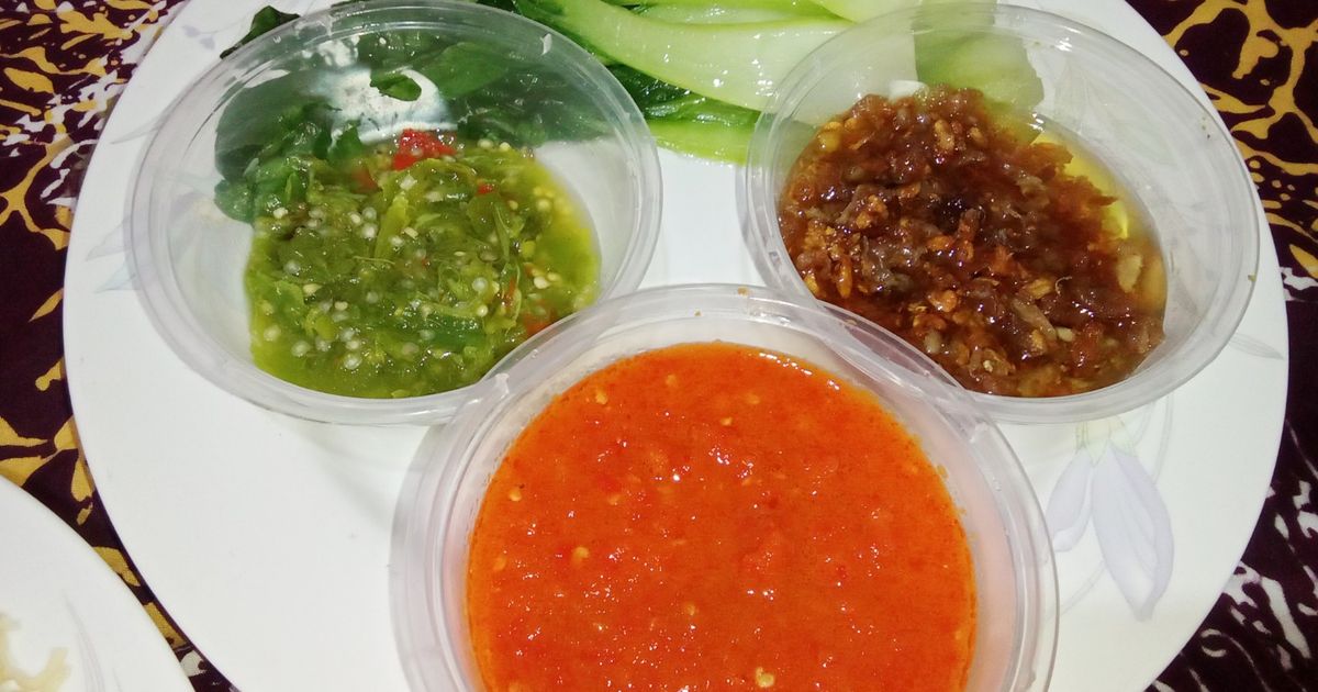 Minyak Bawang Putih Plus Kulit Ayam Untuk Mie Ayam