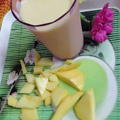 A picture of Mango juice😋😋😋.