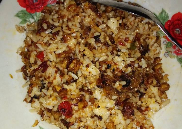 Nasi goreng lele laut