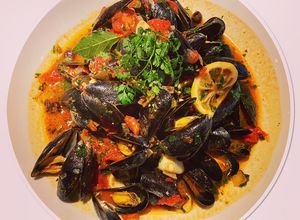 Une photo de Moules à la provençale