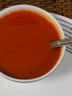 ટામેટા નો સુપ (Tomato Soup Recipe In Gujarati) રેસીપી મુખ્ય ફોટો
