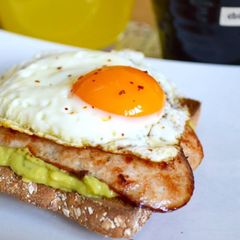 EAT Toast (Egg, Avocado & Turkey) A picture of EAT Toast (Egg, Avocado & Turkey).