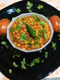 Chanay ki dal karahi