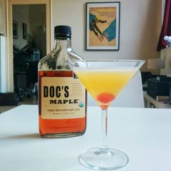 A picture of Maple Leaf Cocktail.