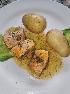 Una foto de Salmón a la naranja
