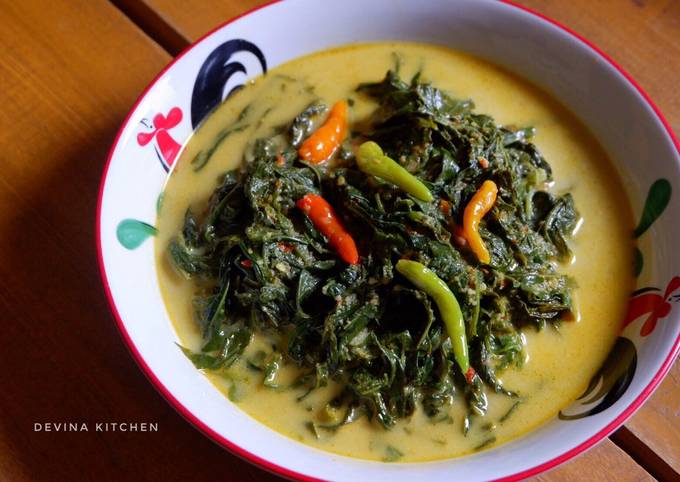 Cara Gampang Membuat Gulai Daun Singkong Anti Gagal