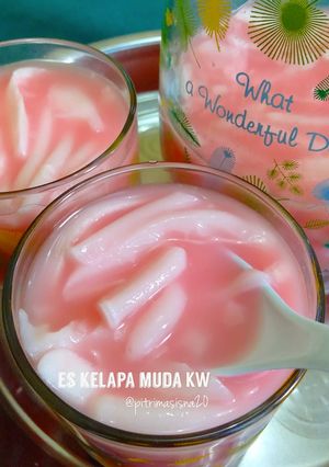 Foto resep Es kelapa muda KW