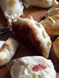 Una foto de Empanadas de Jamón y Queso