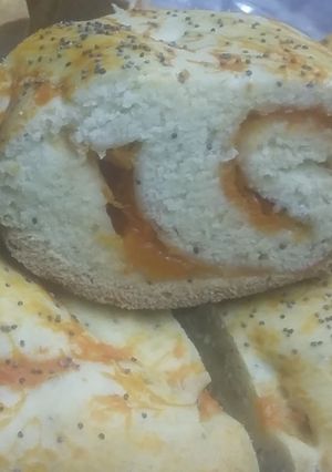 Una foto de Pan relleno dulce sin levadura