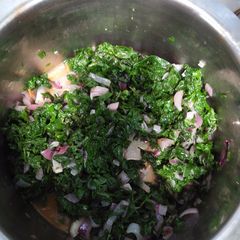 A picture of Fried spinach.