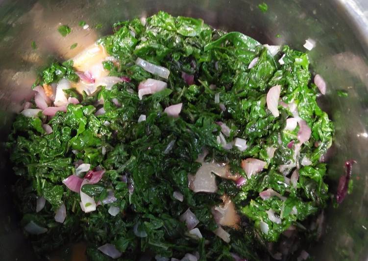 Steps to Prepare Homemade Fried spinach