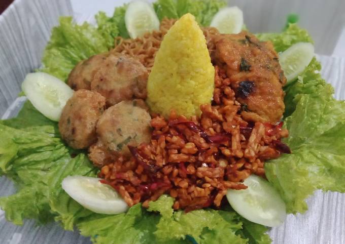 Resep Nasi Kuning Tumpeng Pulen Ricecooker Oleh Sriati Wahyudi Cookpad