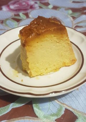 Una foto de Flan de elote y queso