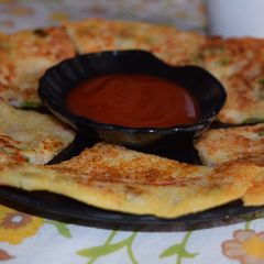 A picture of Veg Uttapam.