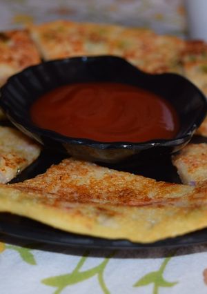 A picture of Veg Uttapam.