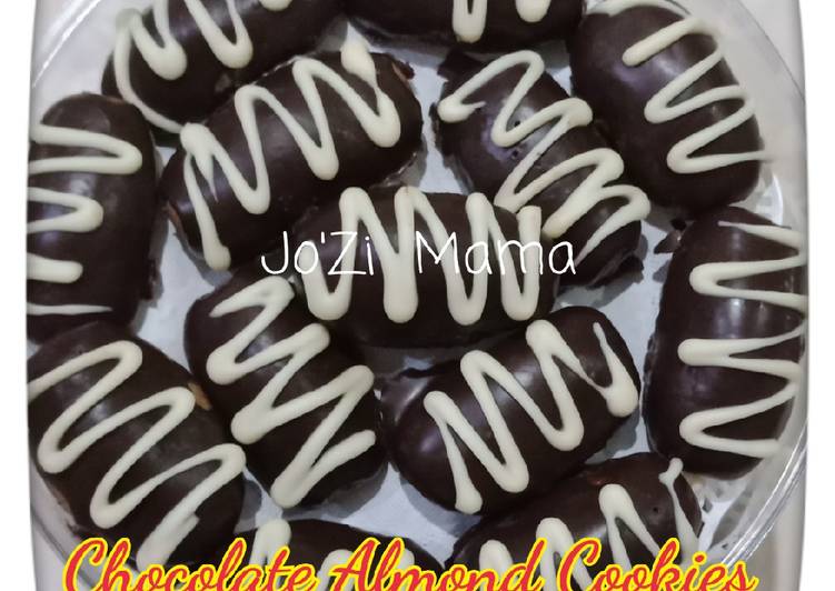 Bagaimana Menyiapkan Chocolate Almond Cookies #kuekering yang Enak